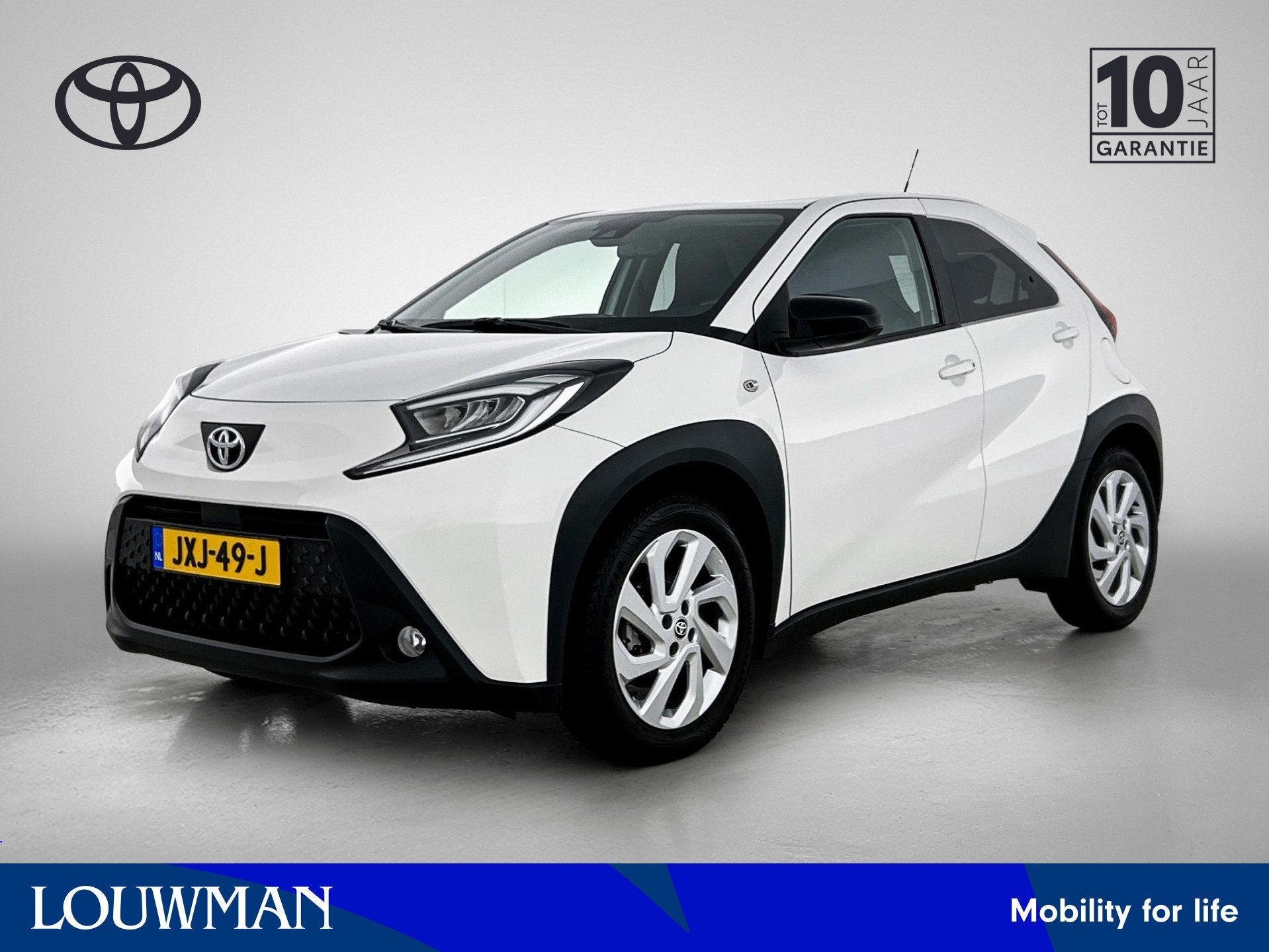 Toyota Aygo X 1.0 VVT-i MT first | LED verlichting | BTW Voe, Stof, Gebruikt, 920 kg, 4 stoelen