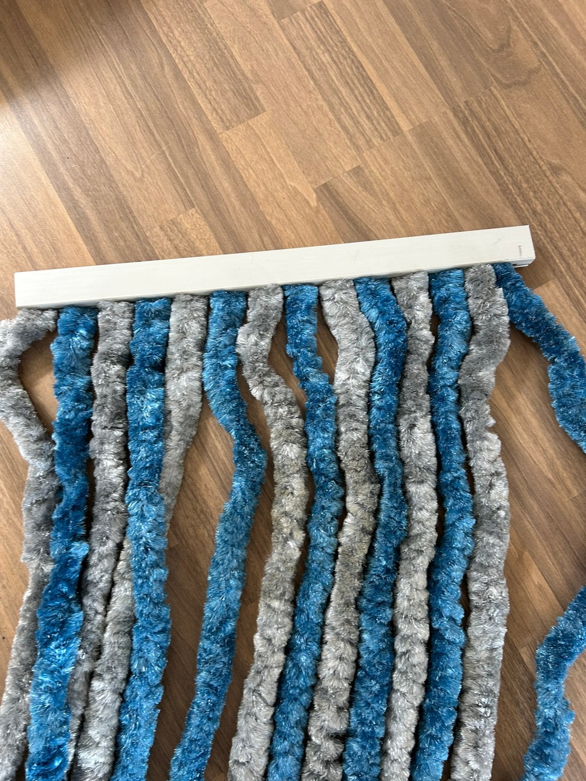 Vliegengordijn (kattenstaart), Verzenden, Zo goed als nieuw