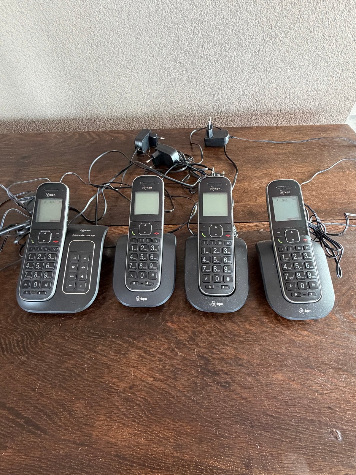 KPN Arizona de Luxe 500 draadloze telefoons (4 stuks), Telecommunicatie, Ophalen of Verzenden, Gebruikt, 4 handsets of meer