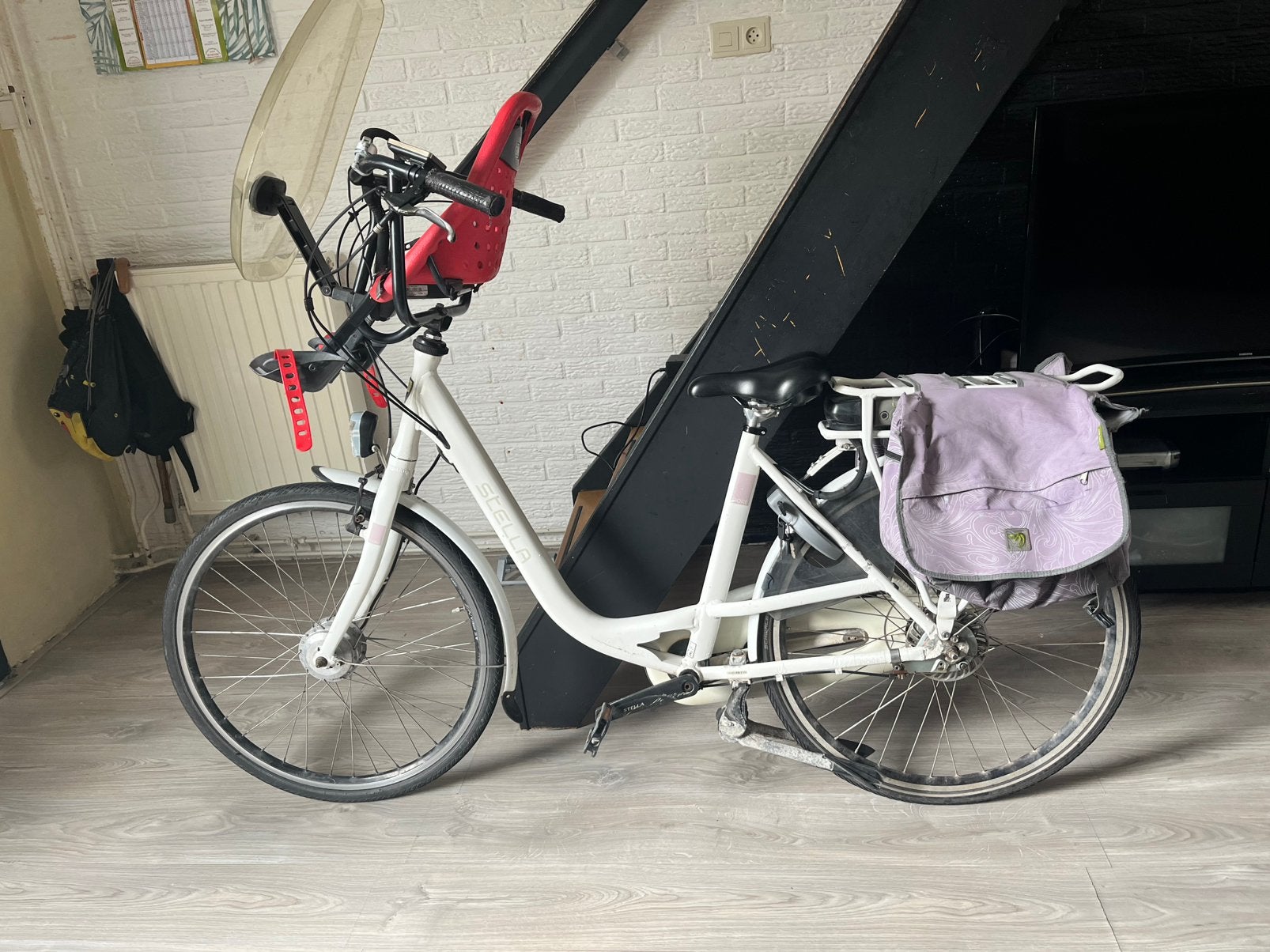 Stella fiore elektrische fiets, Windscherm, Zo goed als nieuw, 1 zitje, Ophalen