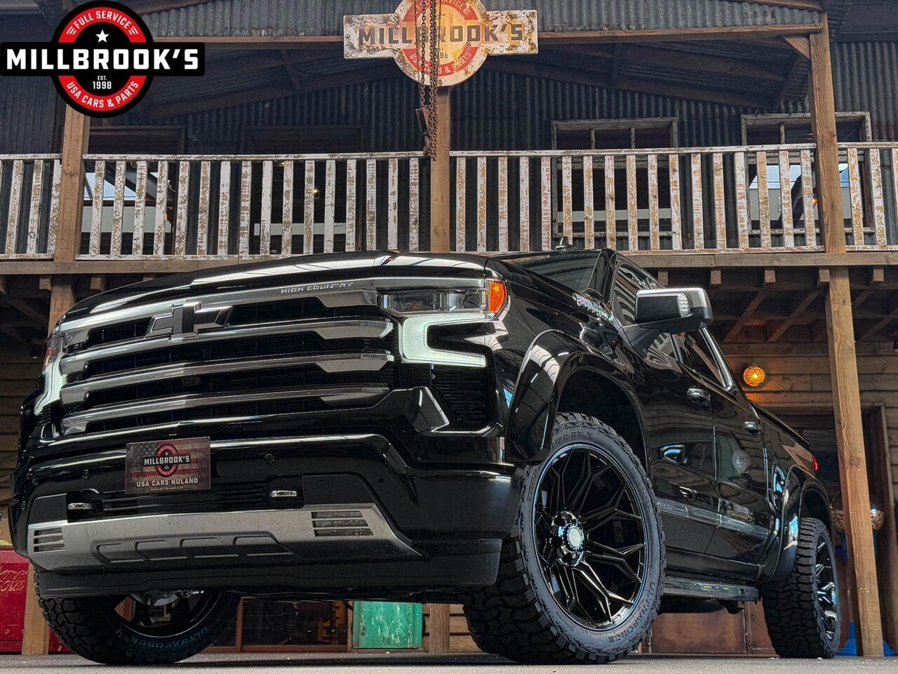 Chevrolet Silverado High Country, Widebody, 4Play velgen, LP, Automaat, 8 cilinders, 4 stoelen, Zwart