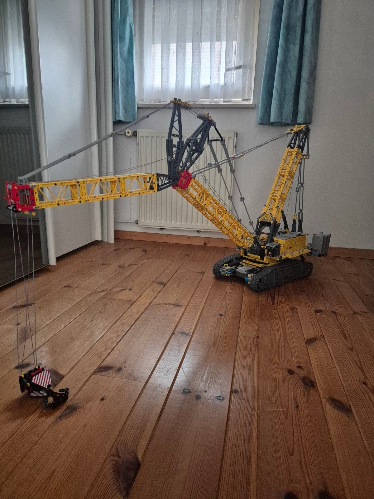 lego technic liebherr kraan 42146, Ophalen, Zo goed als nieuw