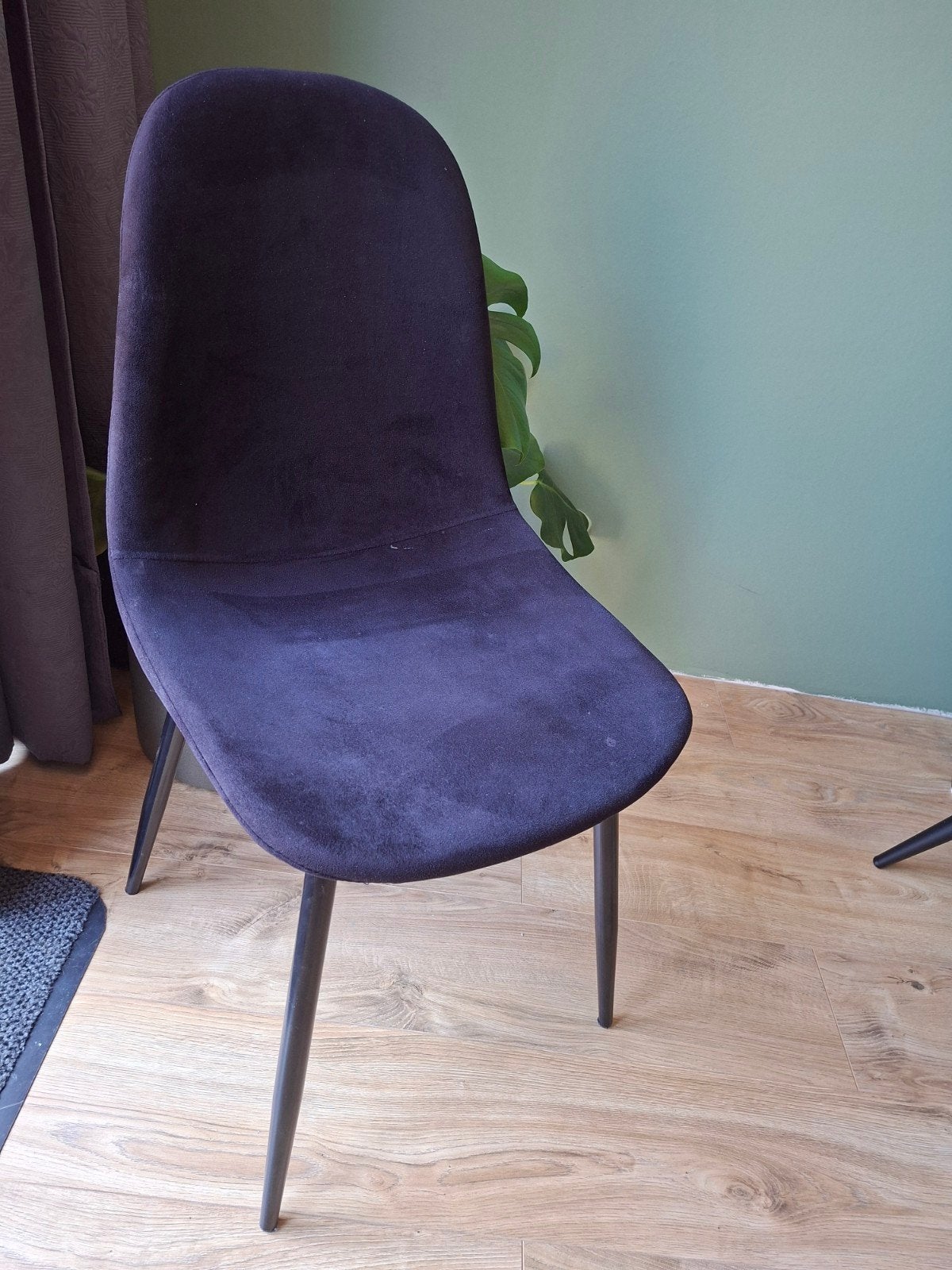 2 zwarte stoelen, nog in goede staat, Huis en Inrichting, Stoelen, Ophalen of Verzenden