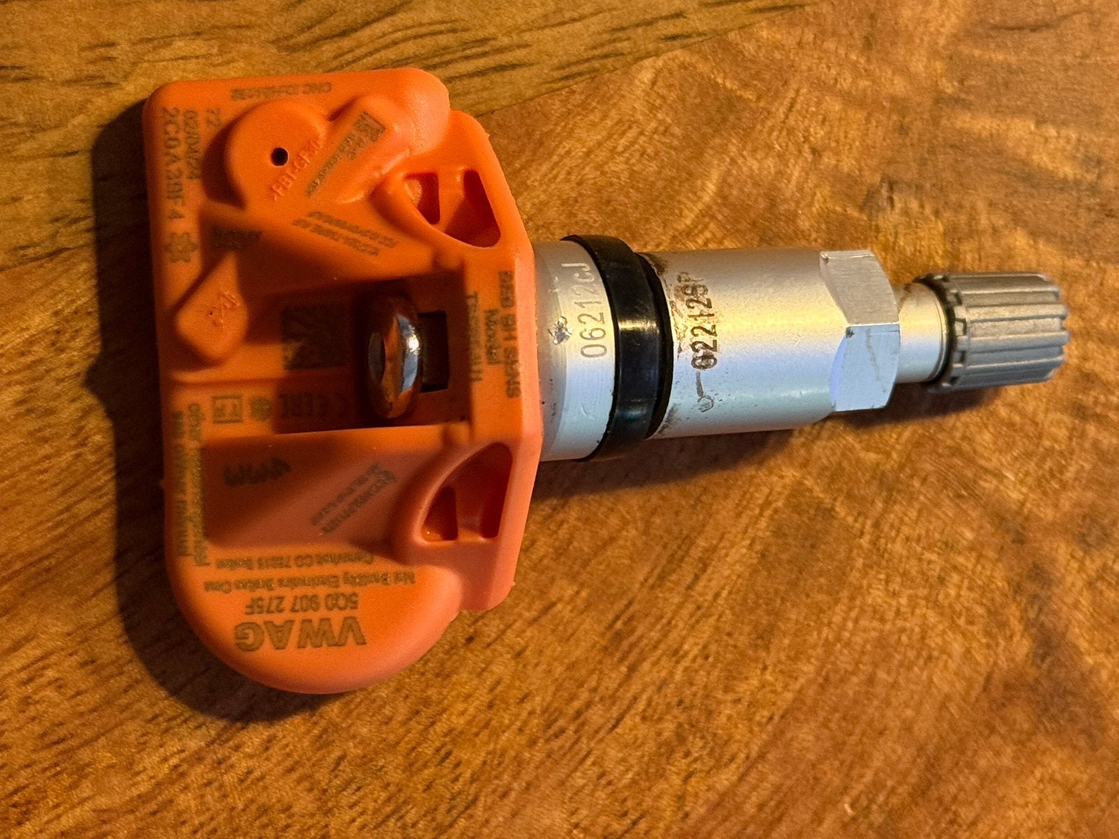 TPMS Bandenspanningssensoren (4 stuks) VW AG 5Q0 907 275F, Ophalen of Verzenden, Gebruikt, Volkswagen