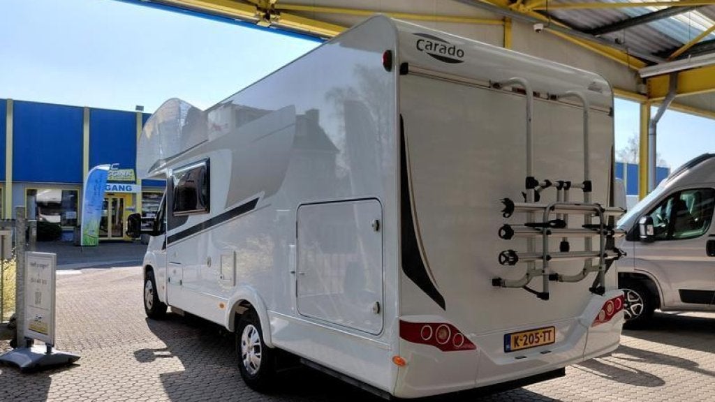 Carado A 464 FAMILIECAMPER, Caravans en Kamperen, Alkoof, Ringverwarming, Fiat, Bedrijf