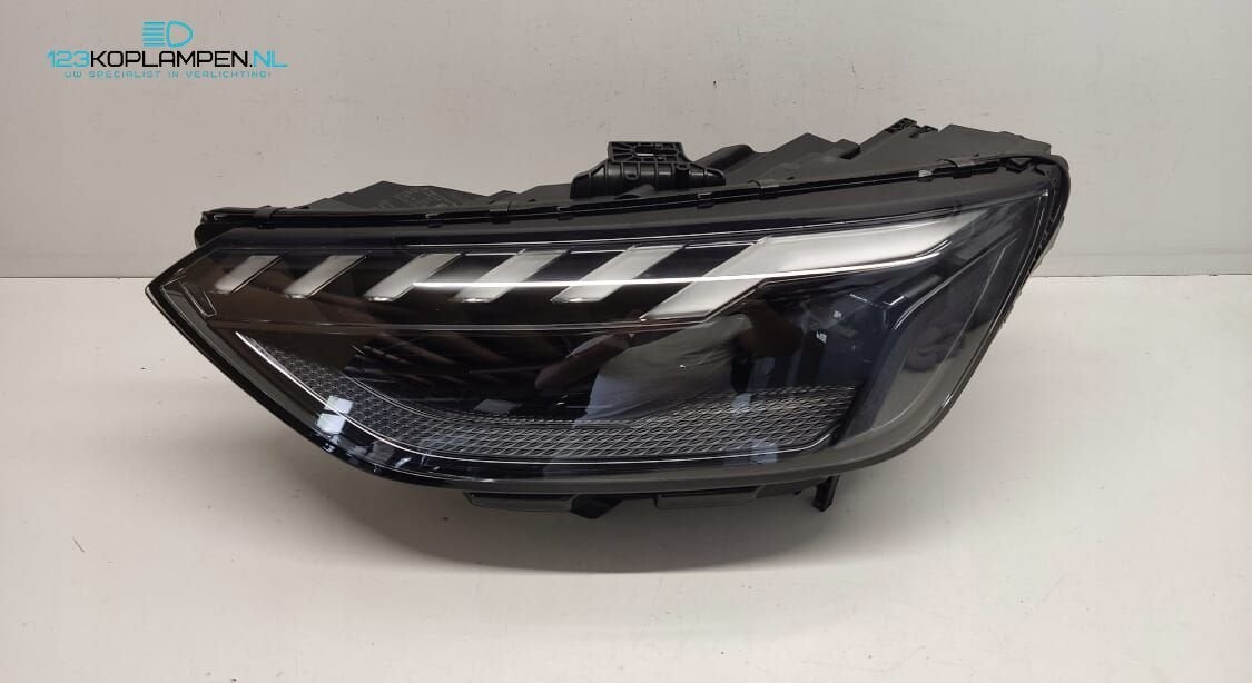 Audi RS4 B9 8W Facelift Matrix Led black koplamp links, Auto-onderdelen, Gebruikt, -, -, -