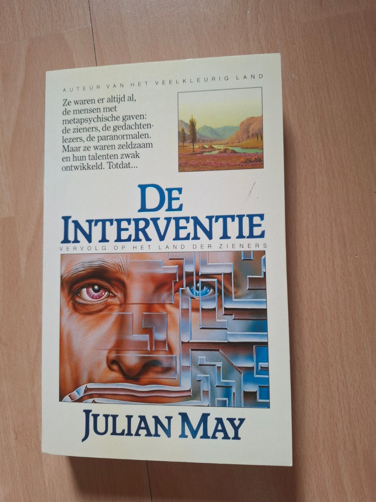 Julian may de interventie, Ophalen of Verzenden