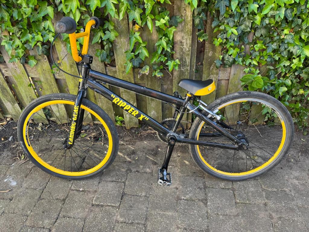 Ripper X BMX/Fietscross - Lekke band, 7-8 jaar, Fietsen en Brommers, Fietsen | Crossfietsen en BMX, Ophalen, Gebruikt, Staal, Velgrem