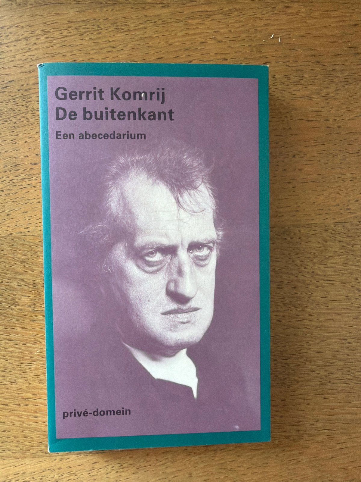 Gerrit Komrij - De buitenkant: Een abecedarium, Boeken, Ophalen of Verzenden, Gelezen, Nederland
