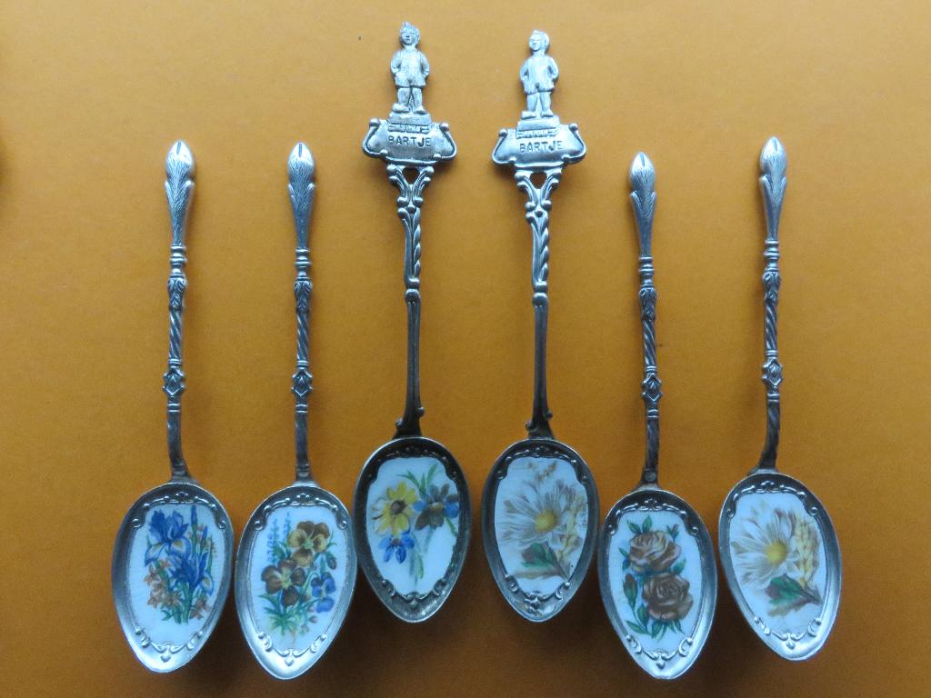 Emaille bloemen lepeltjes en Bartje, Verzenden