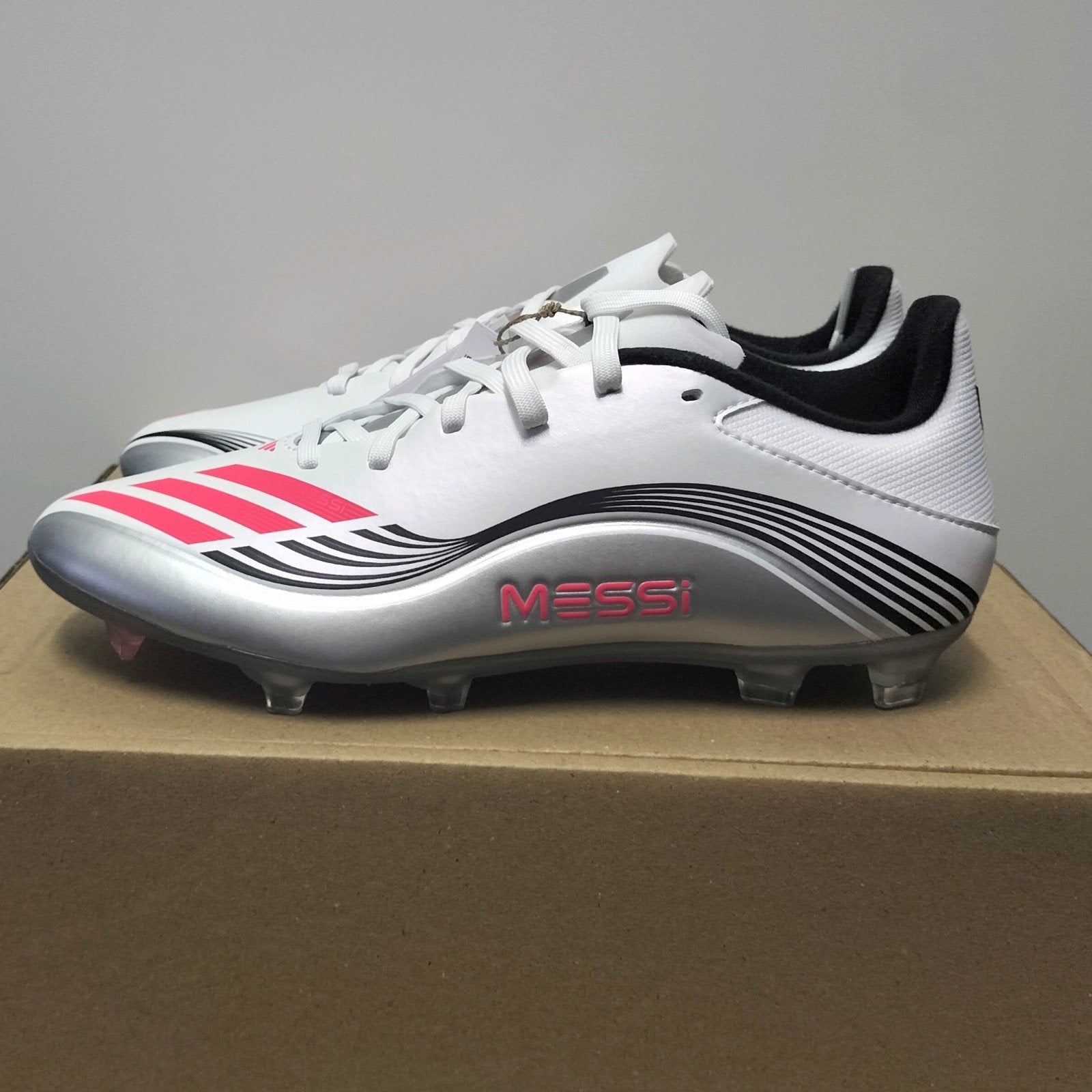 Adidas F50 Messi voetbalschoenen (Maat 40) Nieuw, Sport en Fitness, Voetbal, Verzenden, Maat XS of kleiner, Schoenen, Nieuw