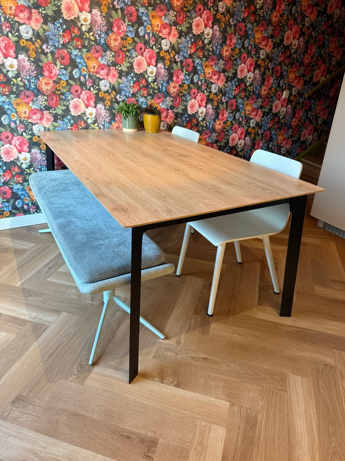 IKEA GILLANDA uitschuifbare eettafel eiken/zwart, Ophalen, Eikenhout, 50 tot 100 cm, Zo goed als nieuw