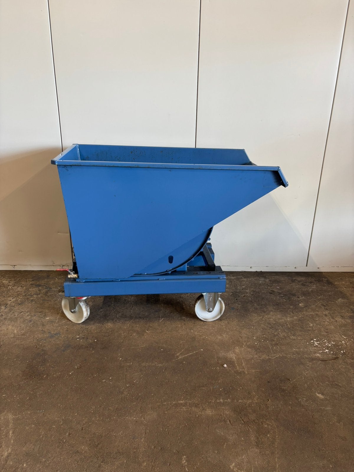 Fetra 6030A kantelbak / kiepbak / heftruckbak /kiepcontainer, Ophalen, Gebruikt, Transportkar, .