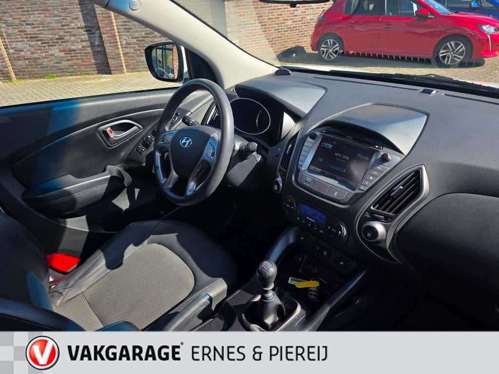 Hyundai Ix35 1.6i GDI i-Vision Panoramadak, Voorwielaandrijving, Euro 5, 135 pk, 4 cilinders