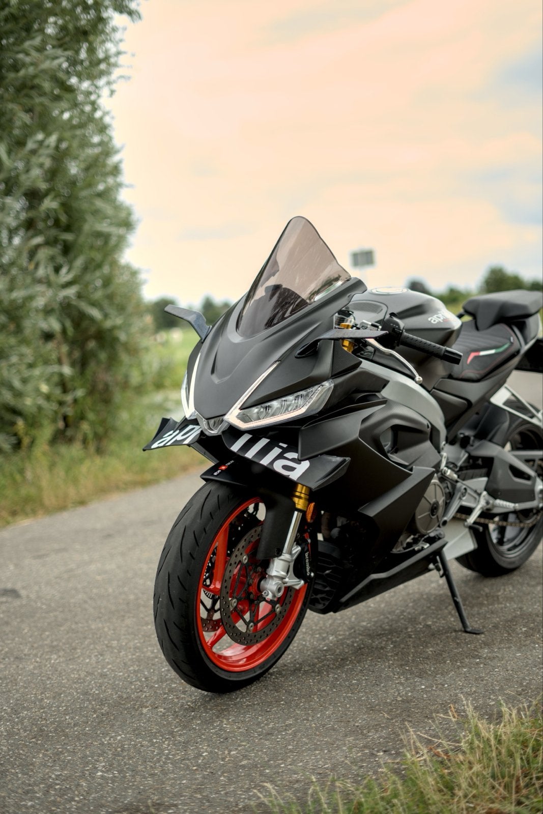 Aprilia RS 660 | 2021 | 35KW, 2 cilinders, Gebruikt, Meer dan 35 kW, Minimaal motorrijbewijs A2