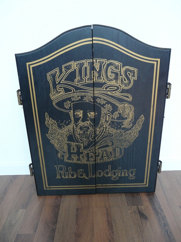 DARTBORDKAST MET DARTBORD., Sport en Fitness, Ophalen, Gebruikt, Overige typen