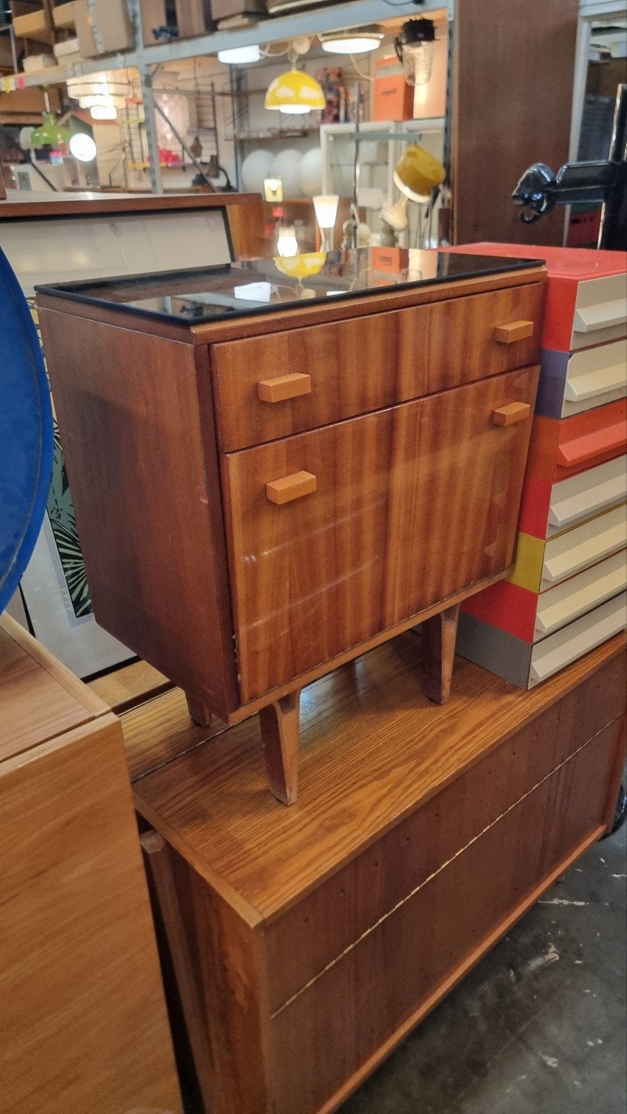 vintage nachtkastje mid century, Minder dan 45 cm, ,, Ophalen of Verzenden, ,