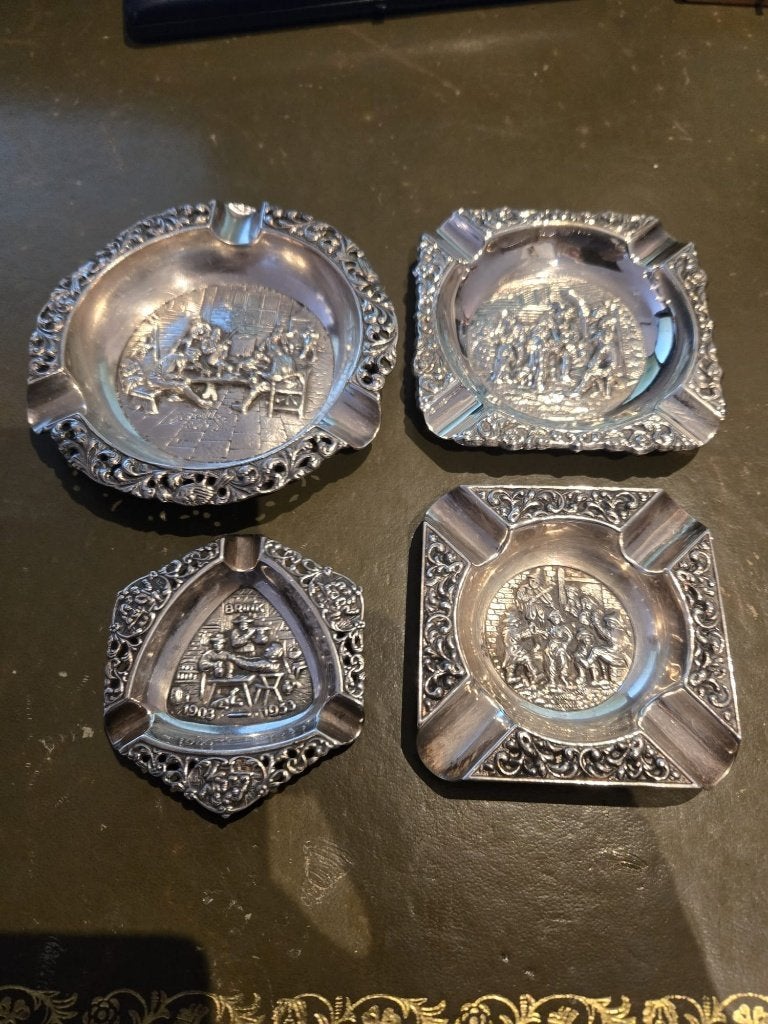 4 Vintage verzilverde asbakken met Hollandse reliëfs, Antiek en Kunst, Antiek | Goud en Zilver, Ophalen of Verzenden, Goud