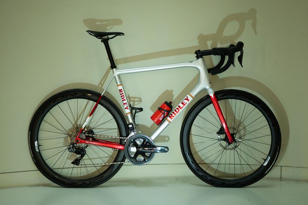 Racefiets Ridley Helium SLX grijs/rood heritage, Ophalen, Gebruikt, Overige typen