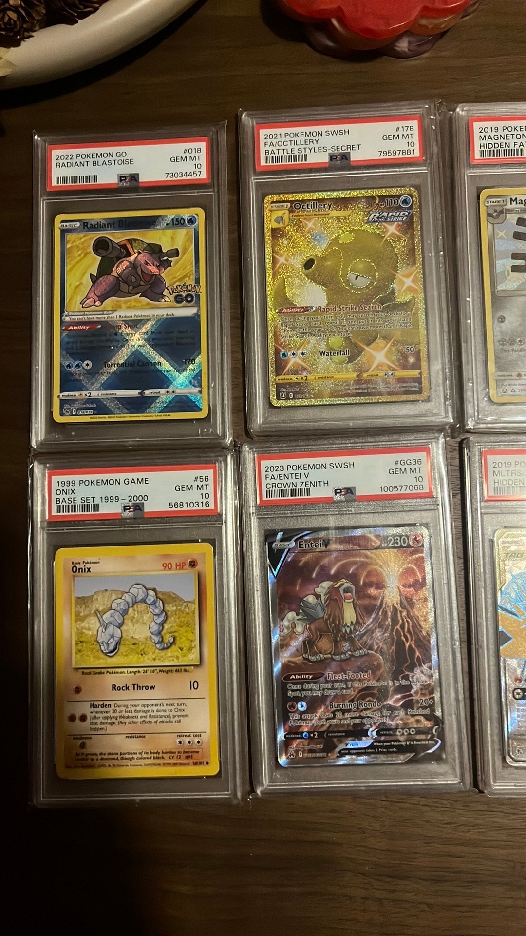 Diverse pokemon slabs, Ophalen, Zo goed als nieuw
