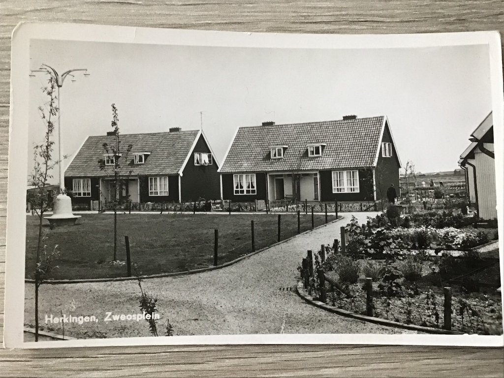 Oude ansichtkaart Herkingen, Zweeosplein 1958, Verzamelen, Ophalen of Verzenden, 1940 tot 1960, Gelopen, Zuid-Holland