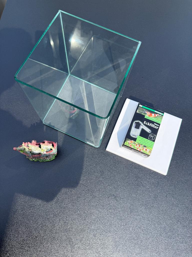 Aquarium Dennerle nano cube 20 liter - vissenkom, Dieren en Toebehoren, Vissen | Aquaria en Toebehoren, Ophalen, Inclusief toebehoren