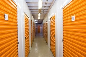 Selfstorage in Almelo, Auto diversen