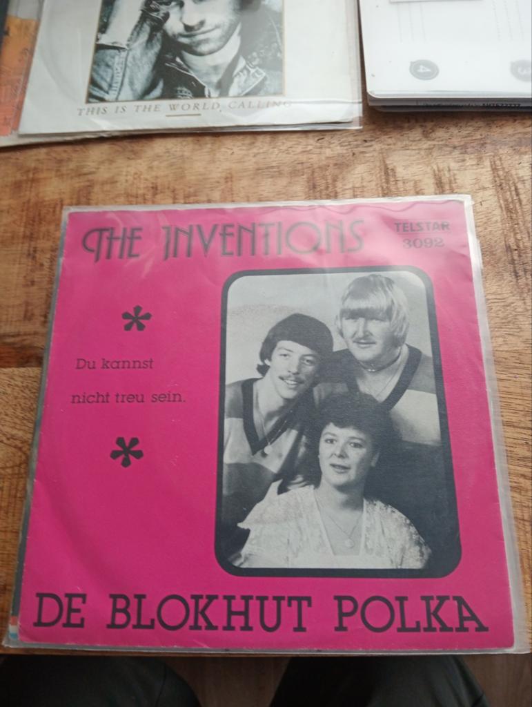 The inventions - blokhut polka, Ophalen of Verzenden, Zo goed als nieuw, Overige formaten, Levenslied of Smartlap