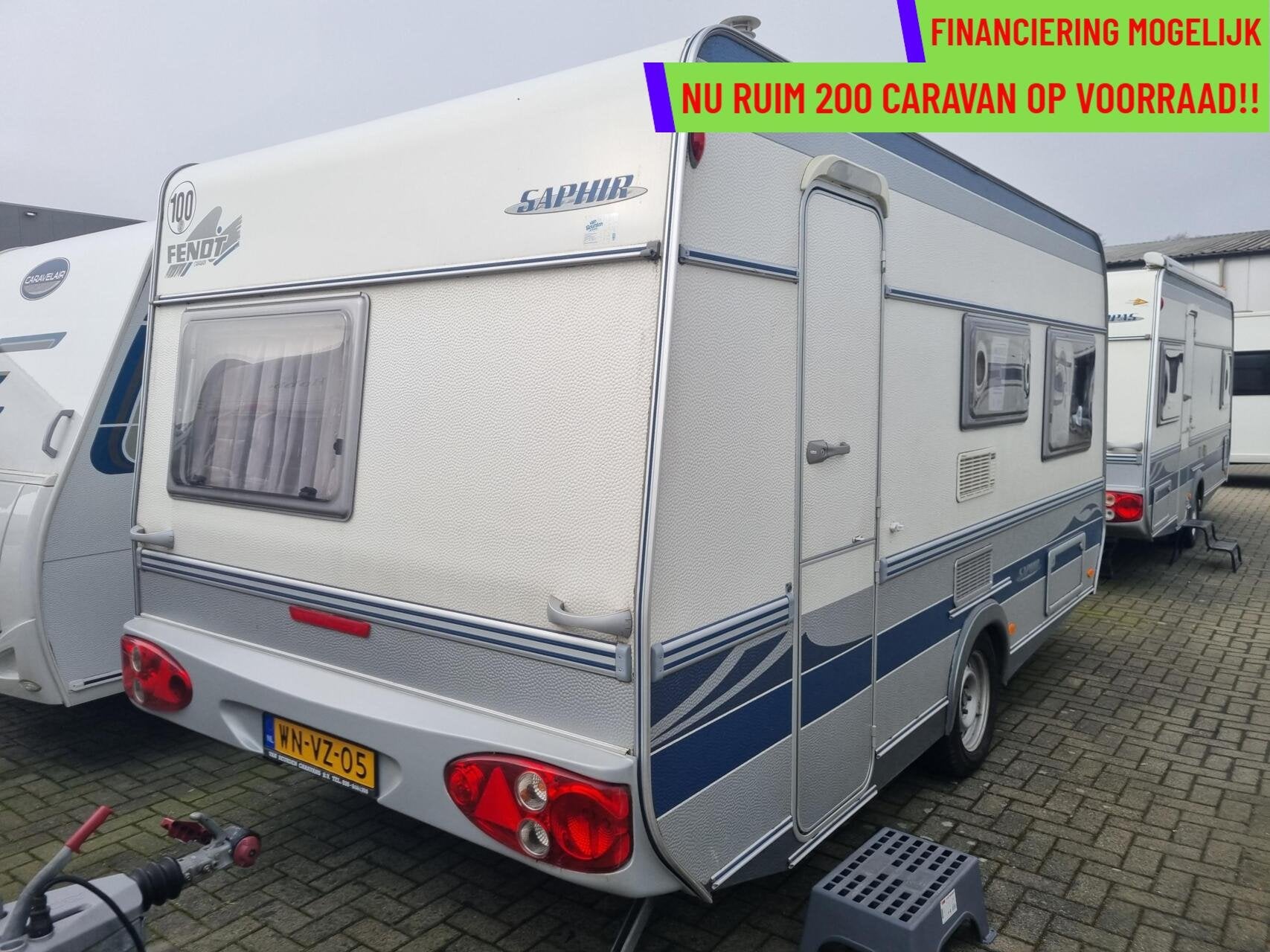 FENDT saphir 450 AIRCO + VOORTENT + LUIFEL + DWARSBED, Serviceluik, Bedrijf, Tot en met 4, 1000 - 1250 kg