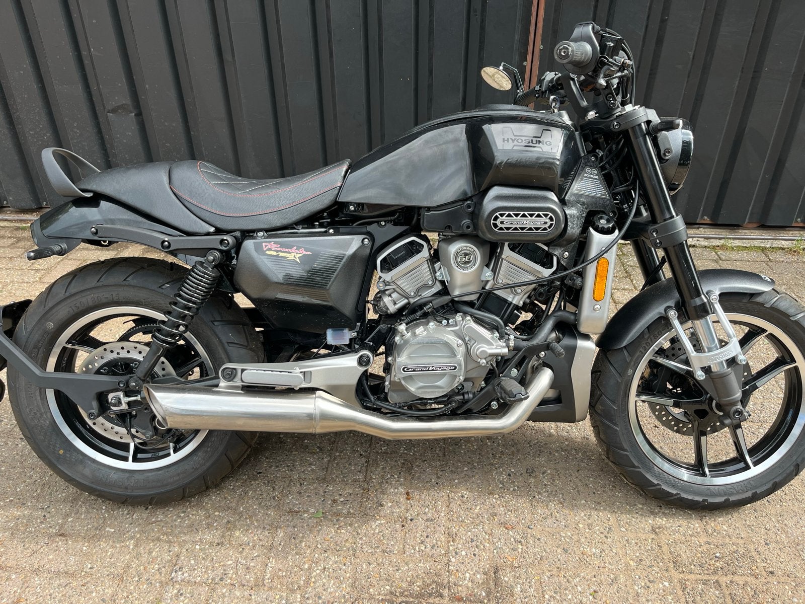 Hyosung Roadster GV125X - Nieuwstaat met lichte schade, Motoren, 2 cilinders, Chopper, Gebruikt, Particulier