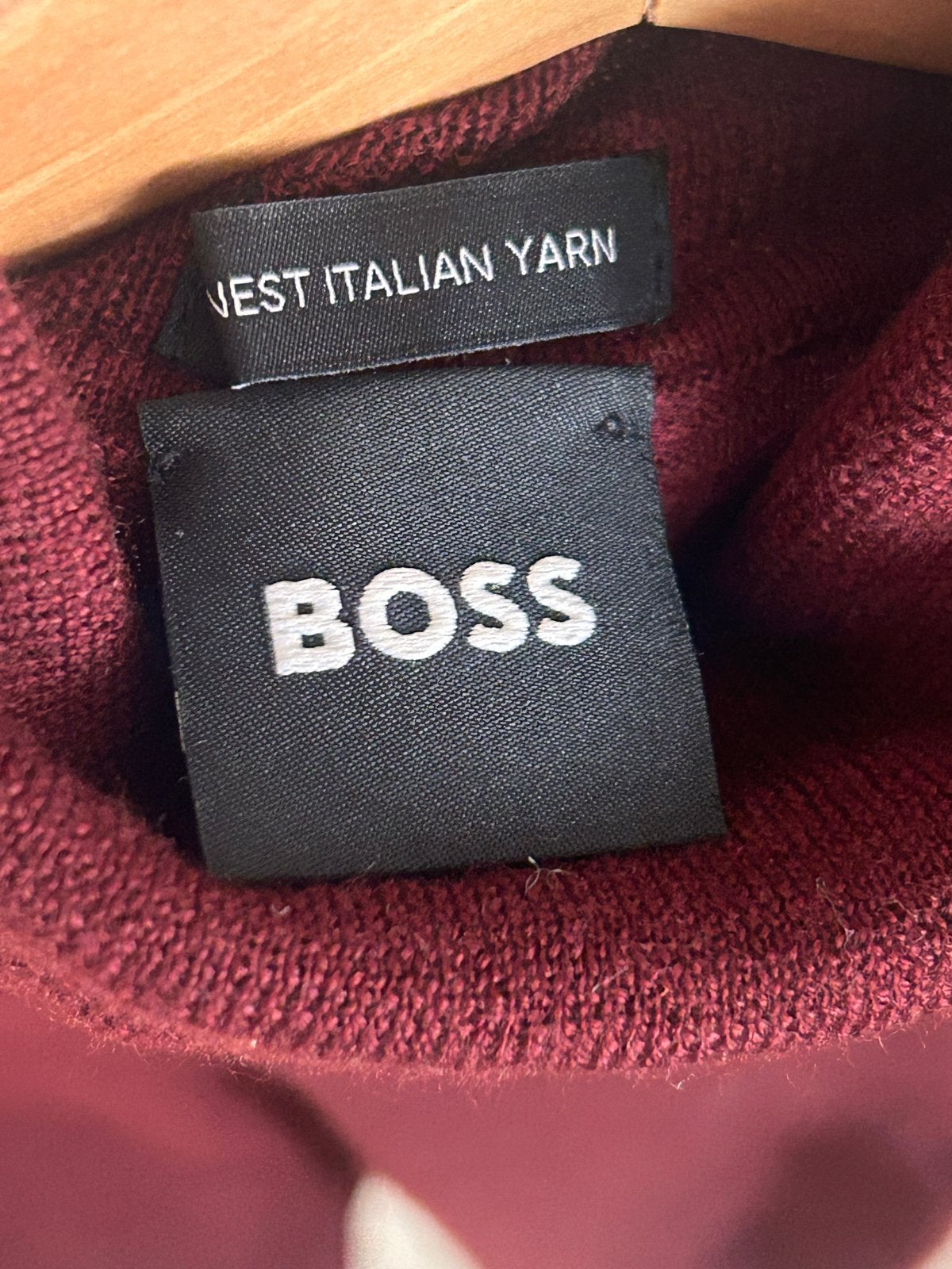 BOSS coltrui maat M, Ophalen, Zo goed als nieuw, Rood