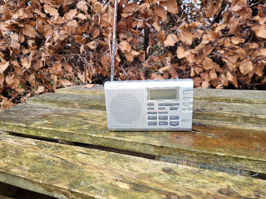 sony wereld ontvanger radio zeer uitgebreid, Ophalen of Verzenden, Gebruikt, Wereldontvanger