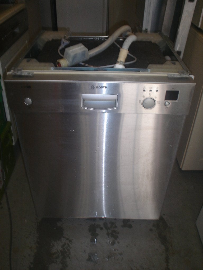 Vaatwasmachine Bosch Onder tussenbouw rvs front €120,00, Ophalen, Minder dan 85 cm, Tussenbouw, Refurbished