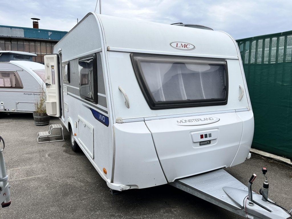LMC Vivo 460 E, Caravans en Kamperen, Caravans, Niet ingevuld, Rondzit, Schokbreker, Bedrijf