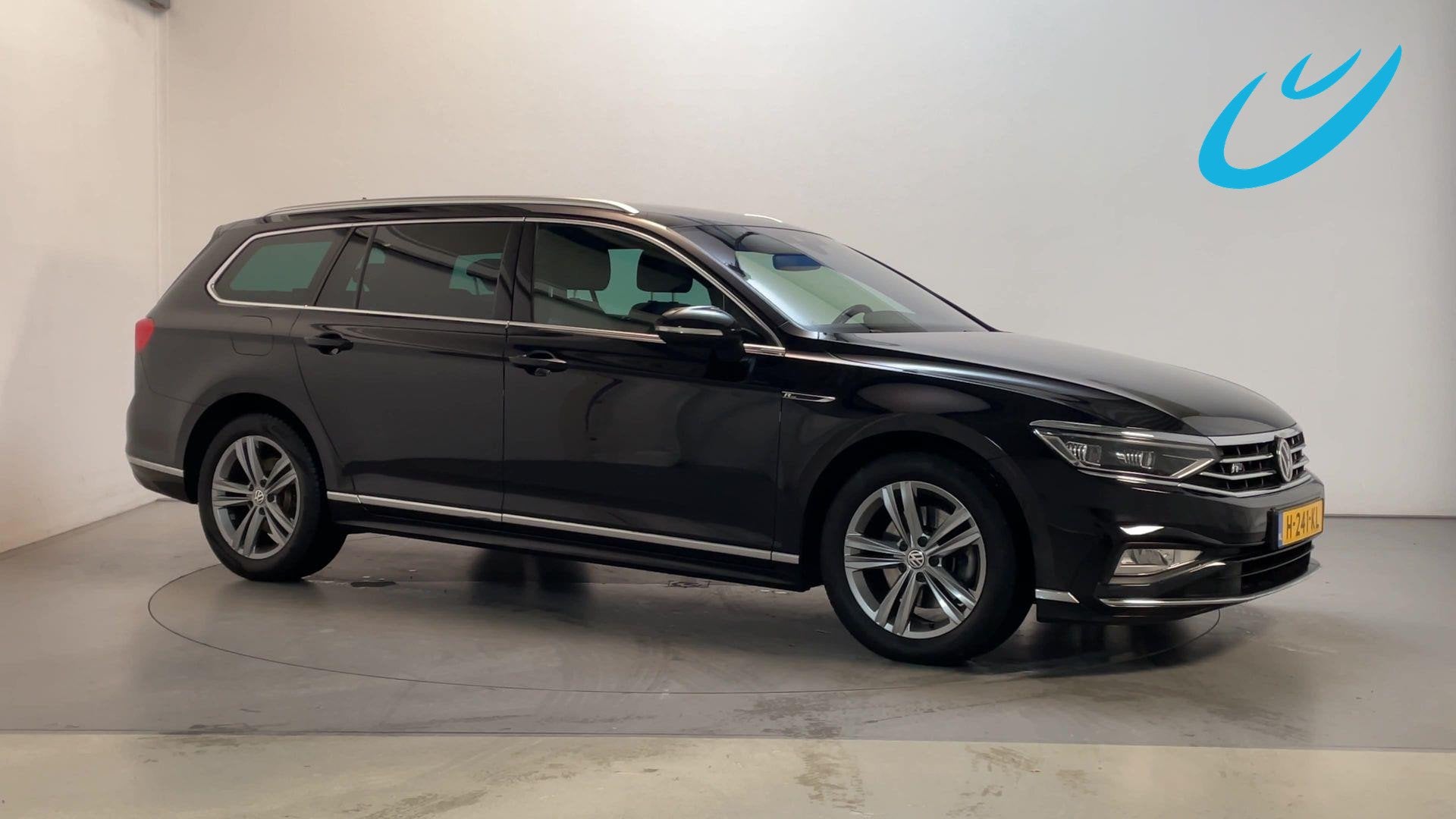 Volkswagen Passat Variant 1.5 TSI 150pk DSG Elegance Busines, Auto's, 730 kg, 4 cilinders, Zwart, Origineel Nederlands