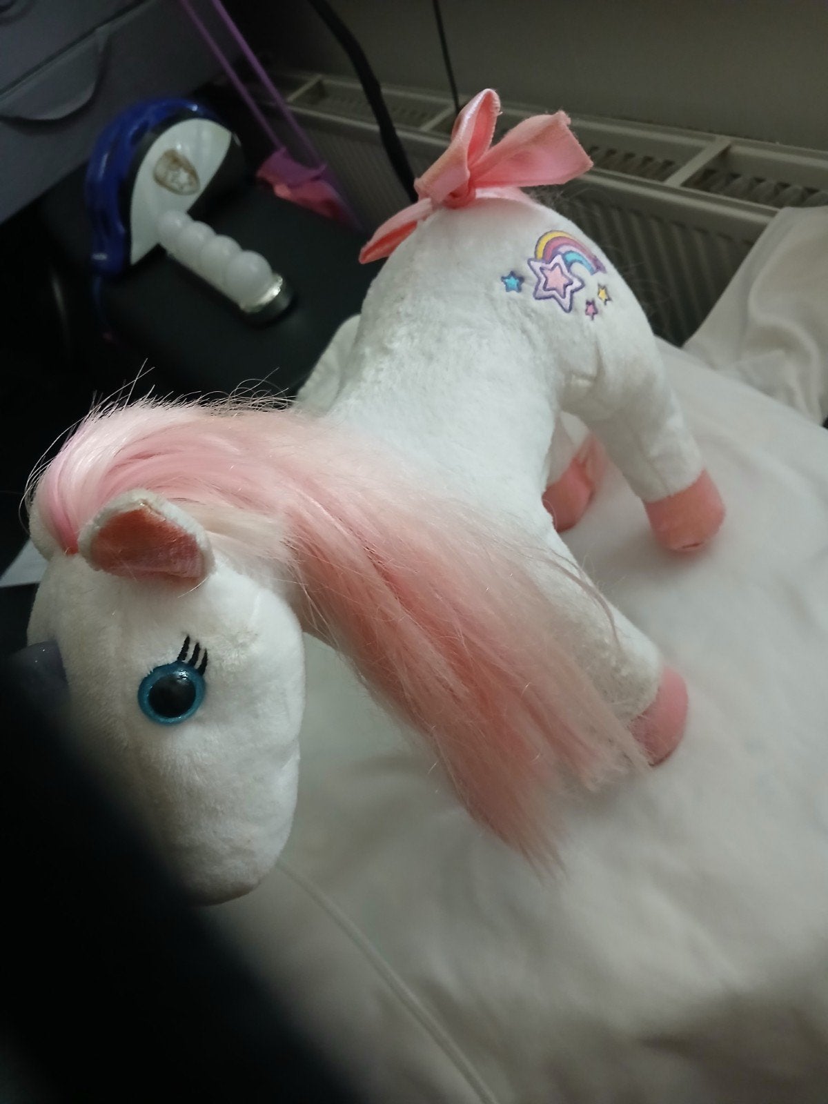 Mooi pony en danser twee speelgoed bijna nieuwe opruimen kin, Ophalen