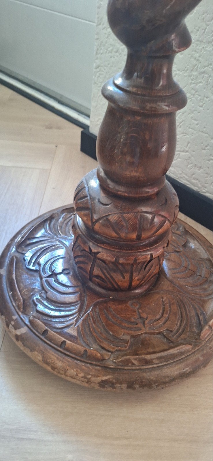 antieke gebeeldhouwde houten kolom., Ophalen of Verzenden