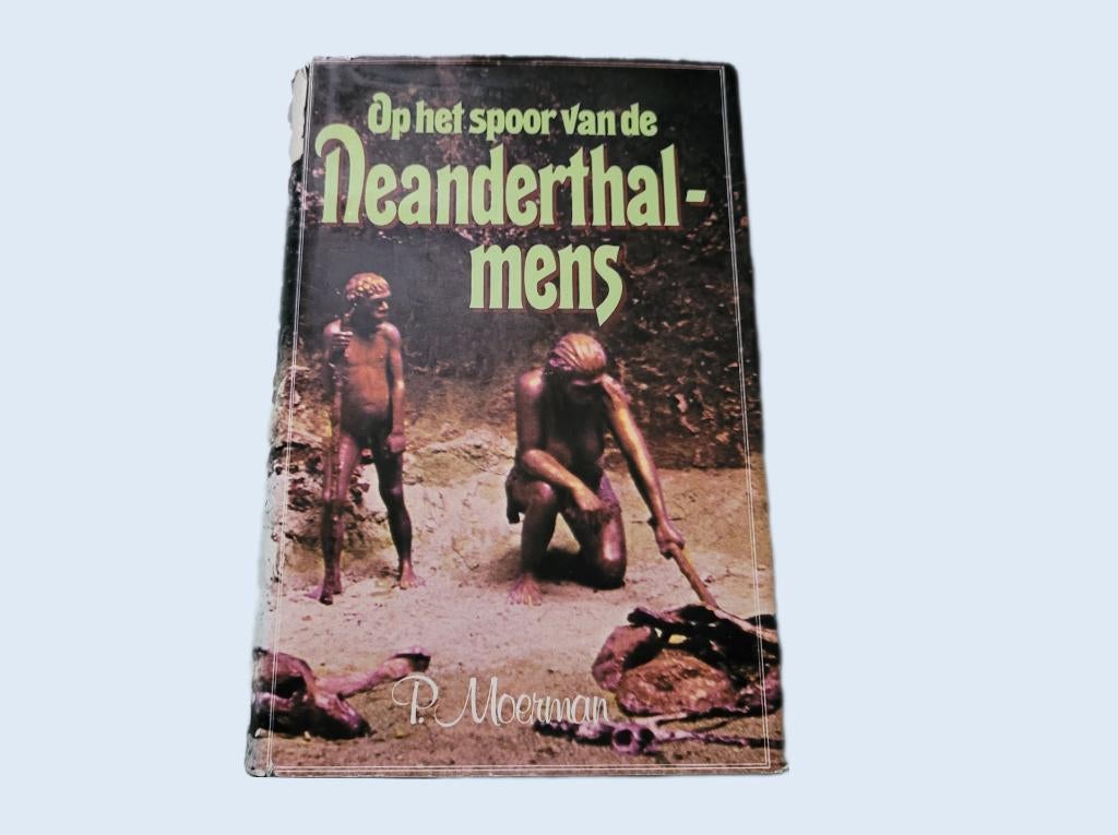 Op het Spoor van de Neanderthalmens - P. Moerman ~ HH8065, Boeken, Geschiedenis | Wereld, Gelezen, Overige gebieden, Ophalen of Verzenden