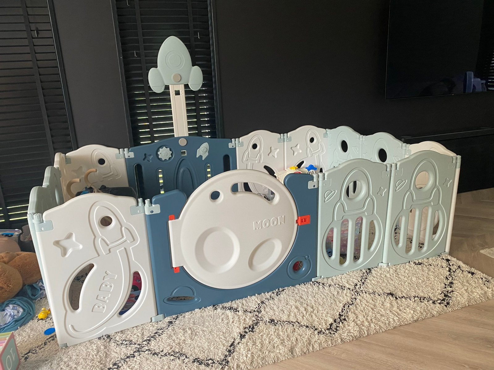 Geweldige grondbox, binnenmaat 150x150 met bijpassende mat, Ophalen, Zo goed als nieuw