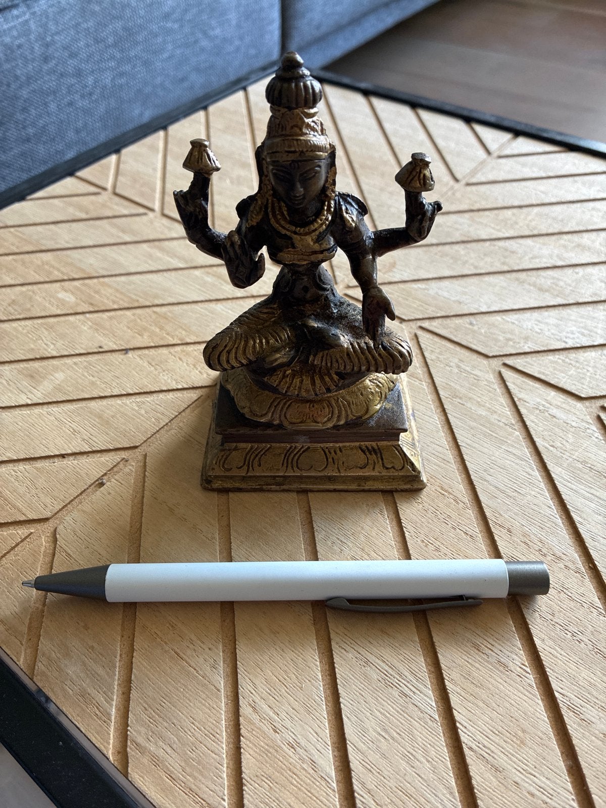 Vintage bronzen beeldje van godin Lakshmi, Antiek en Kunst, Ophalen of Verzenden