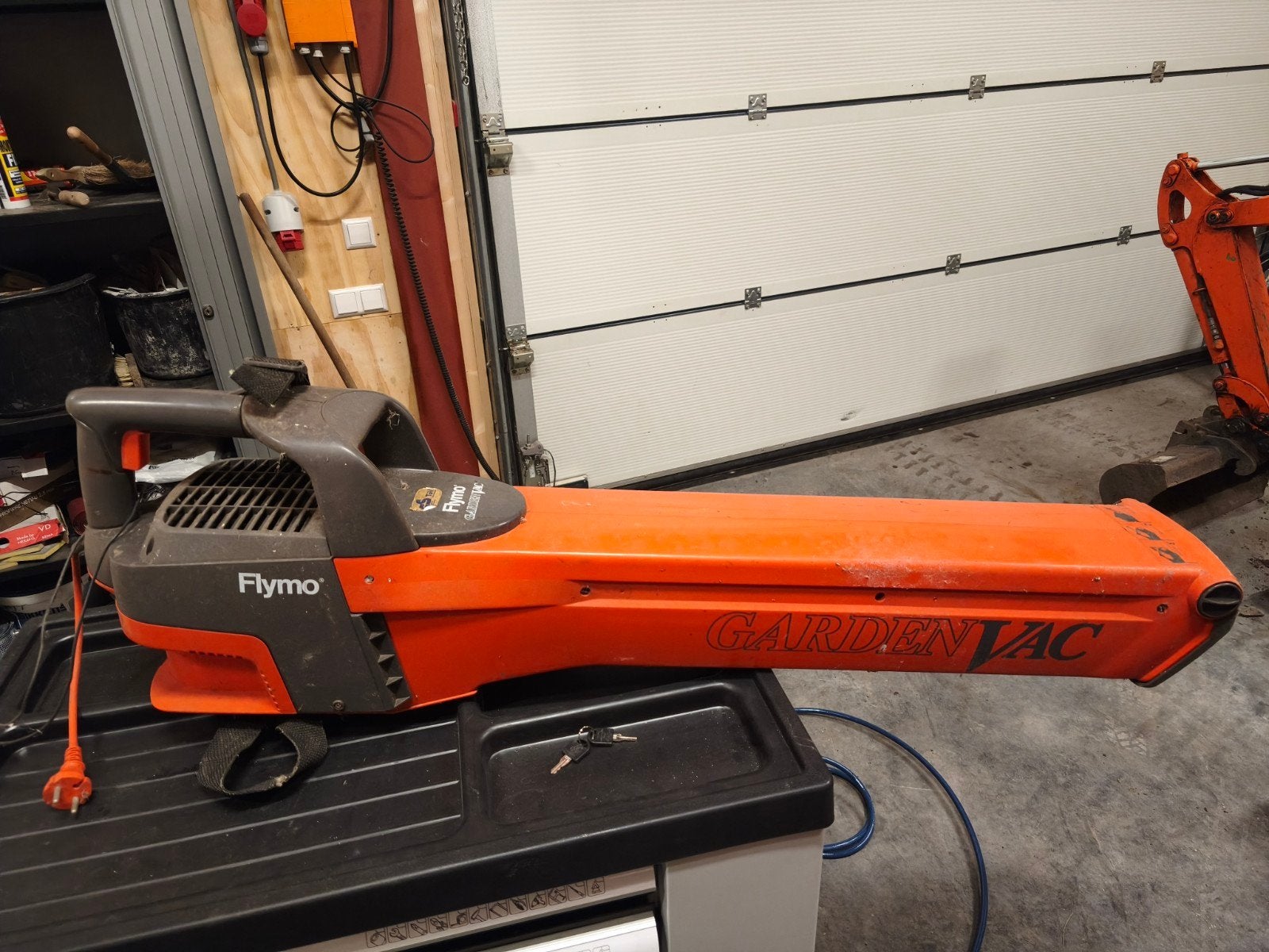 Flymo GardenVac Bladblazer met snoer - Elektrisch, Ophalen, Gebruikt, Met zuigfunctie, Handgedragen