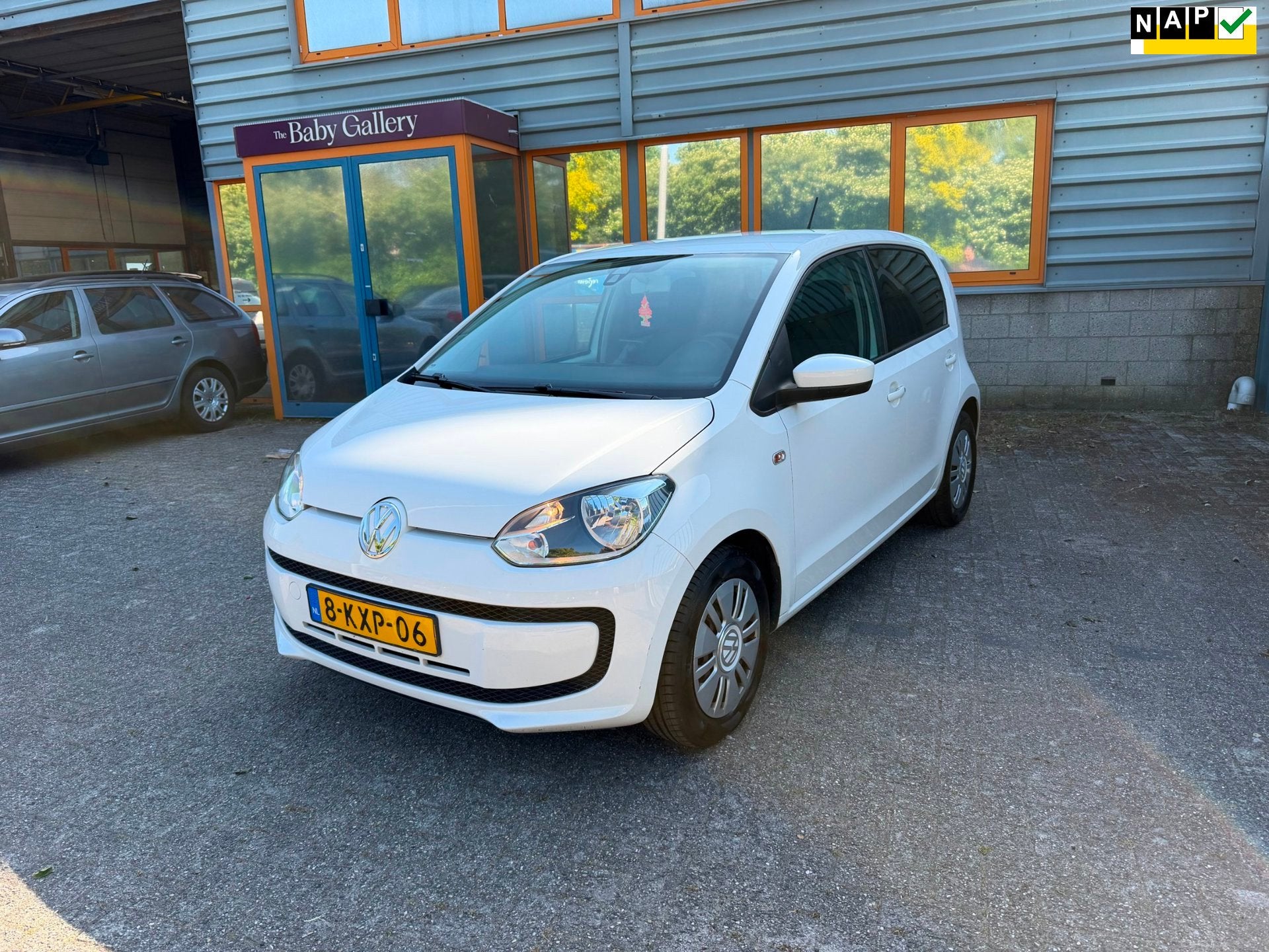 Volkswagen Up! 1.0 move up! BlueMotion Navi Airco Inruil Mog, Voorwielaandrijving, Euro 5, Stof, Gebruikt