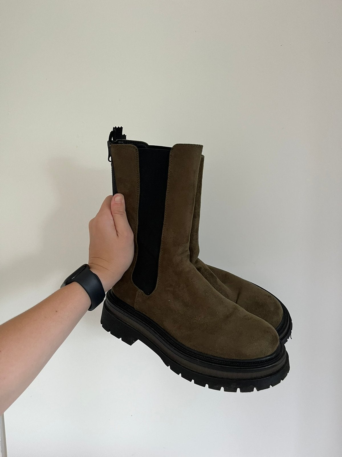 Olijfgroene / donkergroene hoge chelsea boots, maat 36 Oxmox, Lage of Enkellaarzen, Ophalen of Verzenden, Zo goed als nieuw, Groen