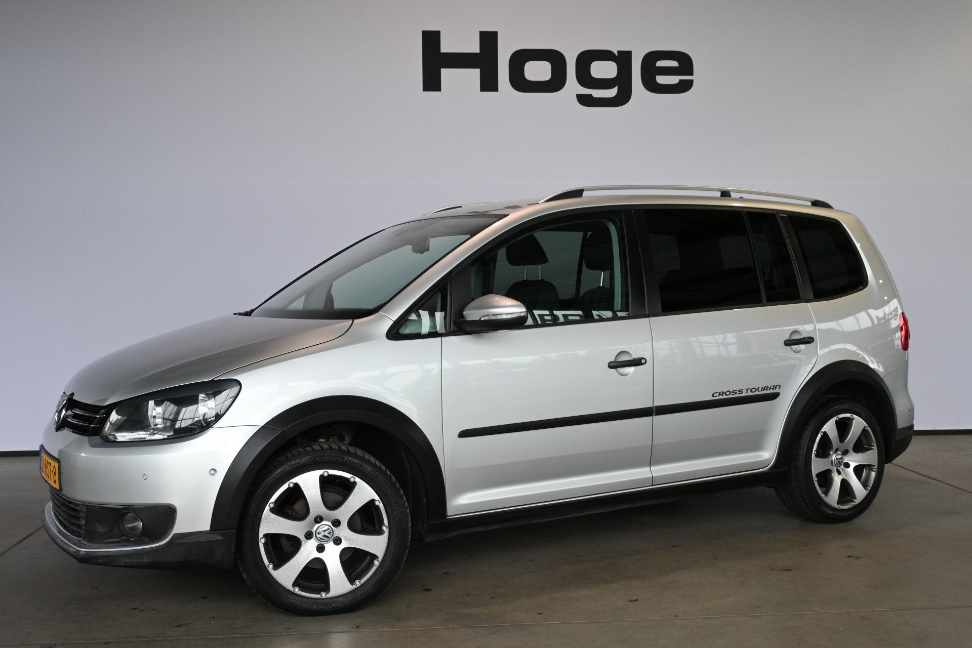 Volkswagen Touran 1.4 TSI Cross Climate control Trekhaak Cru, Voorwielaandrijving, Euro 5, Stof, Gebruikt