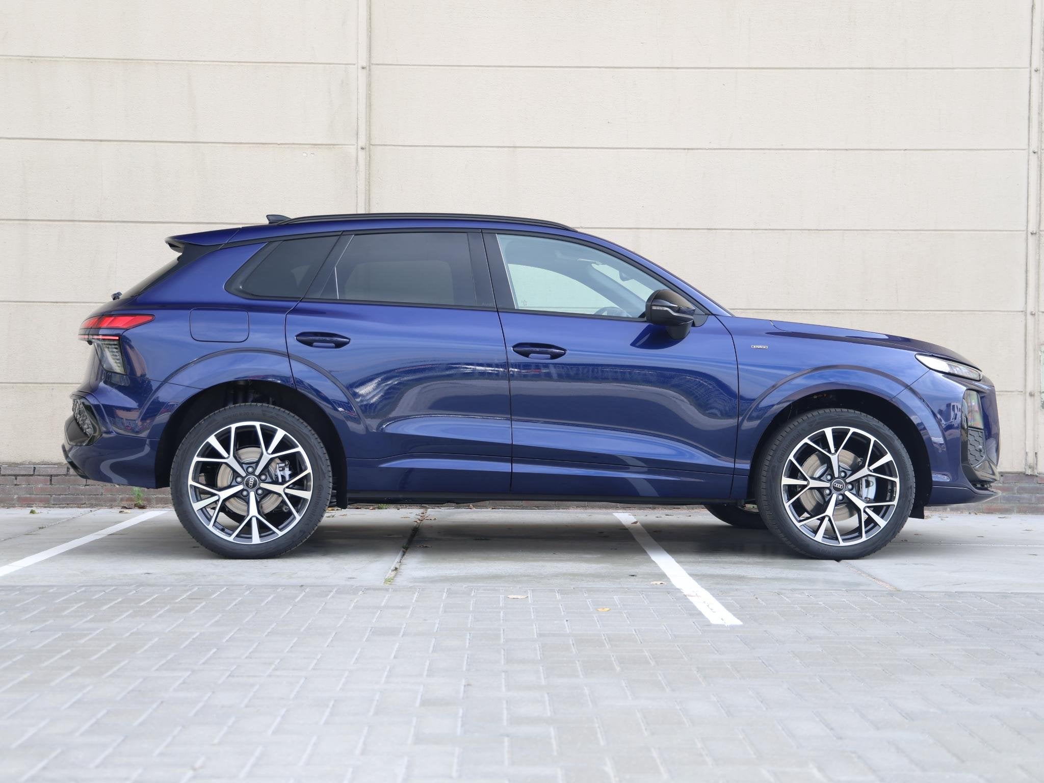 Audi Q3 S edition e-hybrid 272 PK SUV | Tech plus pakket | P, Auto's, Audi, 1800 kg, 1498 cc, 26 kWh, Plug-in hybride