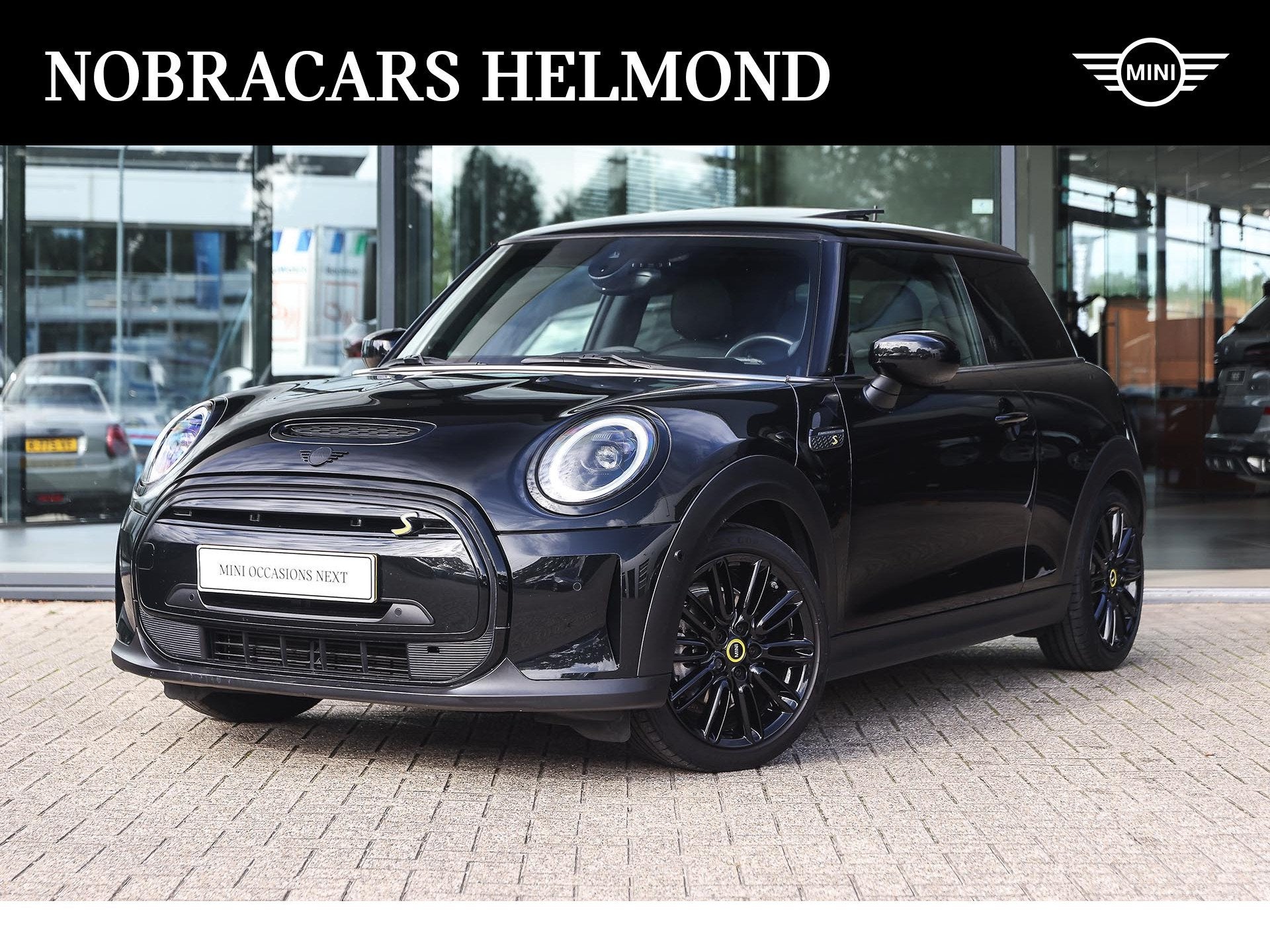 MINI Electric Yours / Panoramadak / Sportstoelen / Comfort A, Auto's, Dealer onderhouden, Gebruikt, Met garantie (alle), 4 stoelen