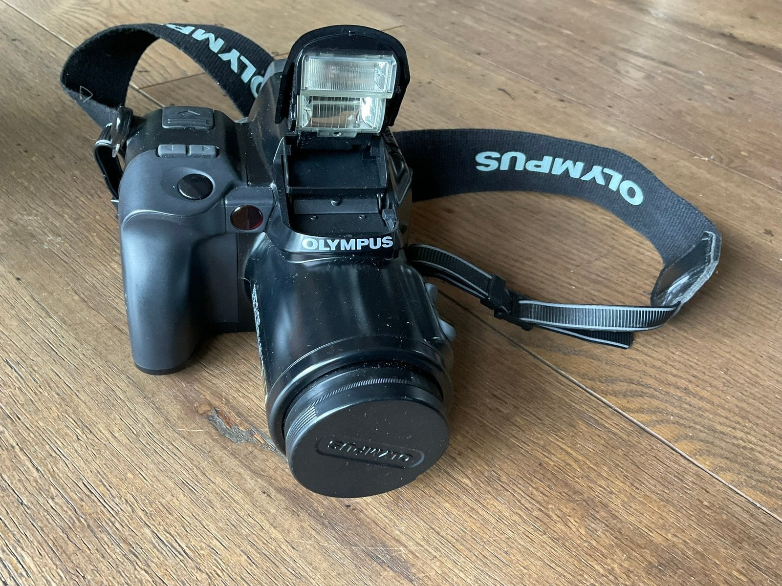 Olympus 1000 spiegelreflex, Ophalen of Verzenden, Zo goed als nieuw, Olympus