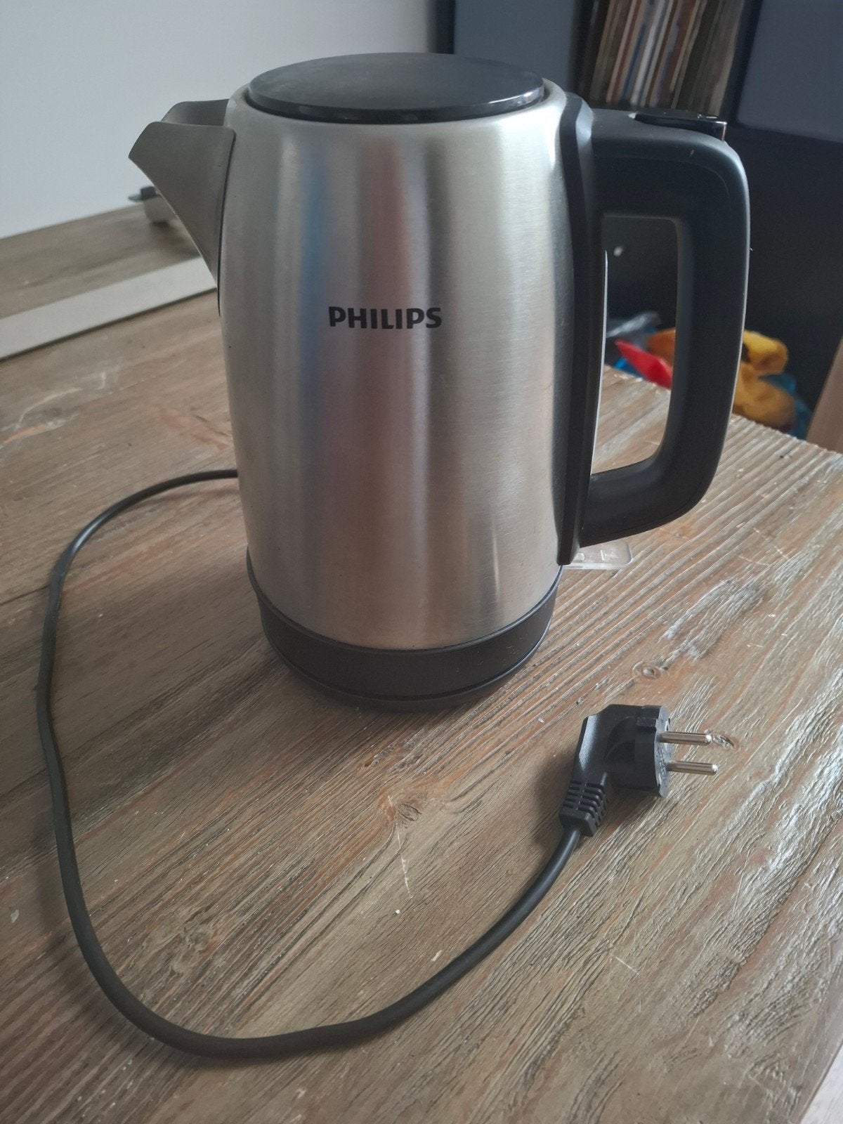 Philips HD9350 Waterkoker RVS - 1.7L, 1 tot 2 liter, Ophalen, Gebruikt, Draadloos