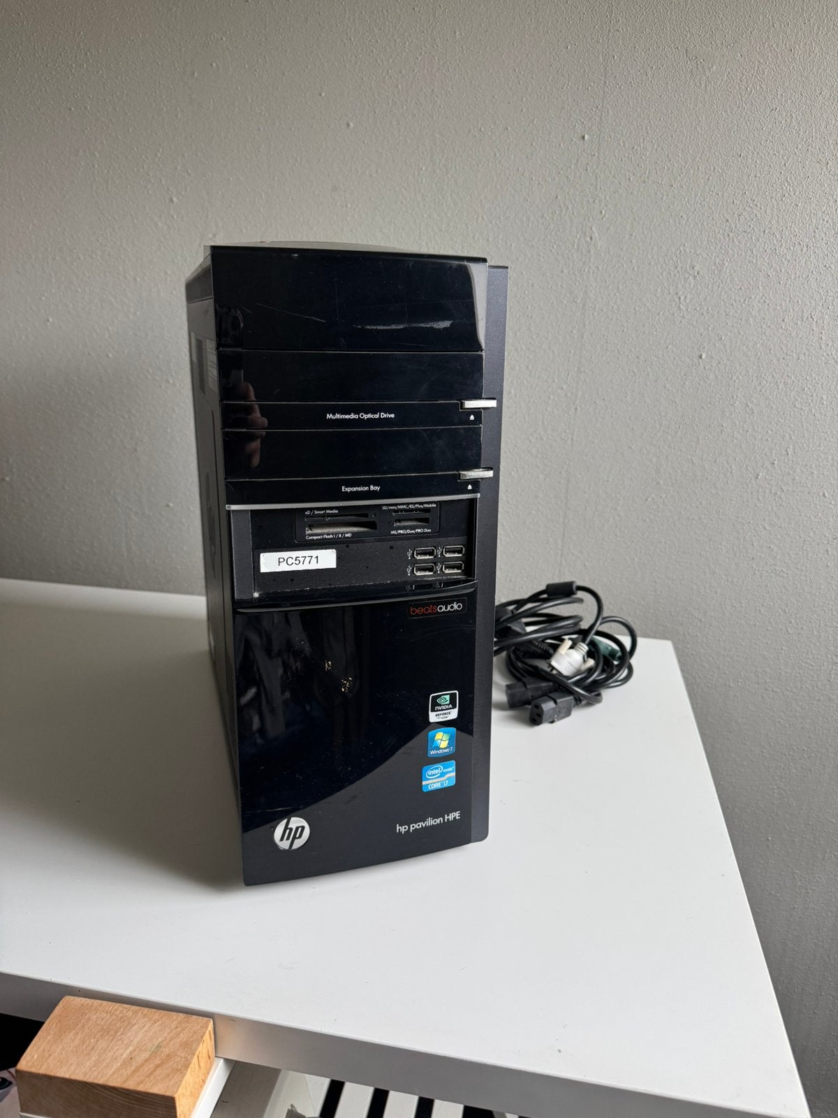 Hp desktop, Ophalen, Zo goed als nieuw