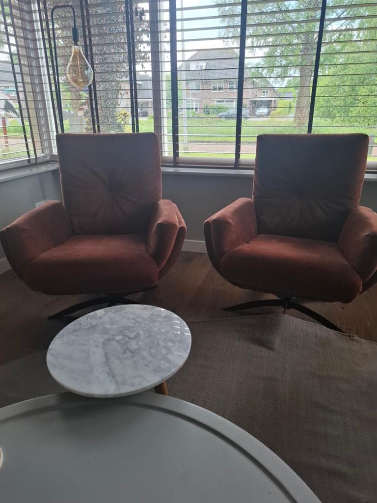 2 cognackleurige draaifauteuils / loungestoelen, Huis en Inrichting, Ophalen, Zo goed als nieuw, 75 tot 100 cm, 50 tot 75 cm